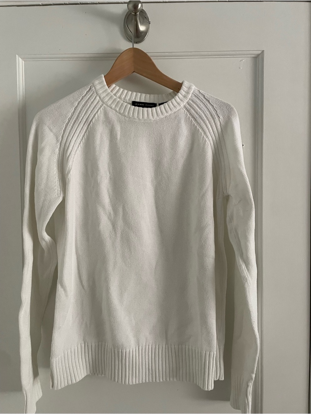 JEANNE PIERRE Women’s White Crewneck Sweater - Ribbed Detail